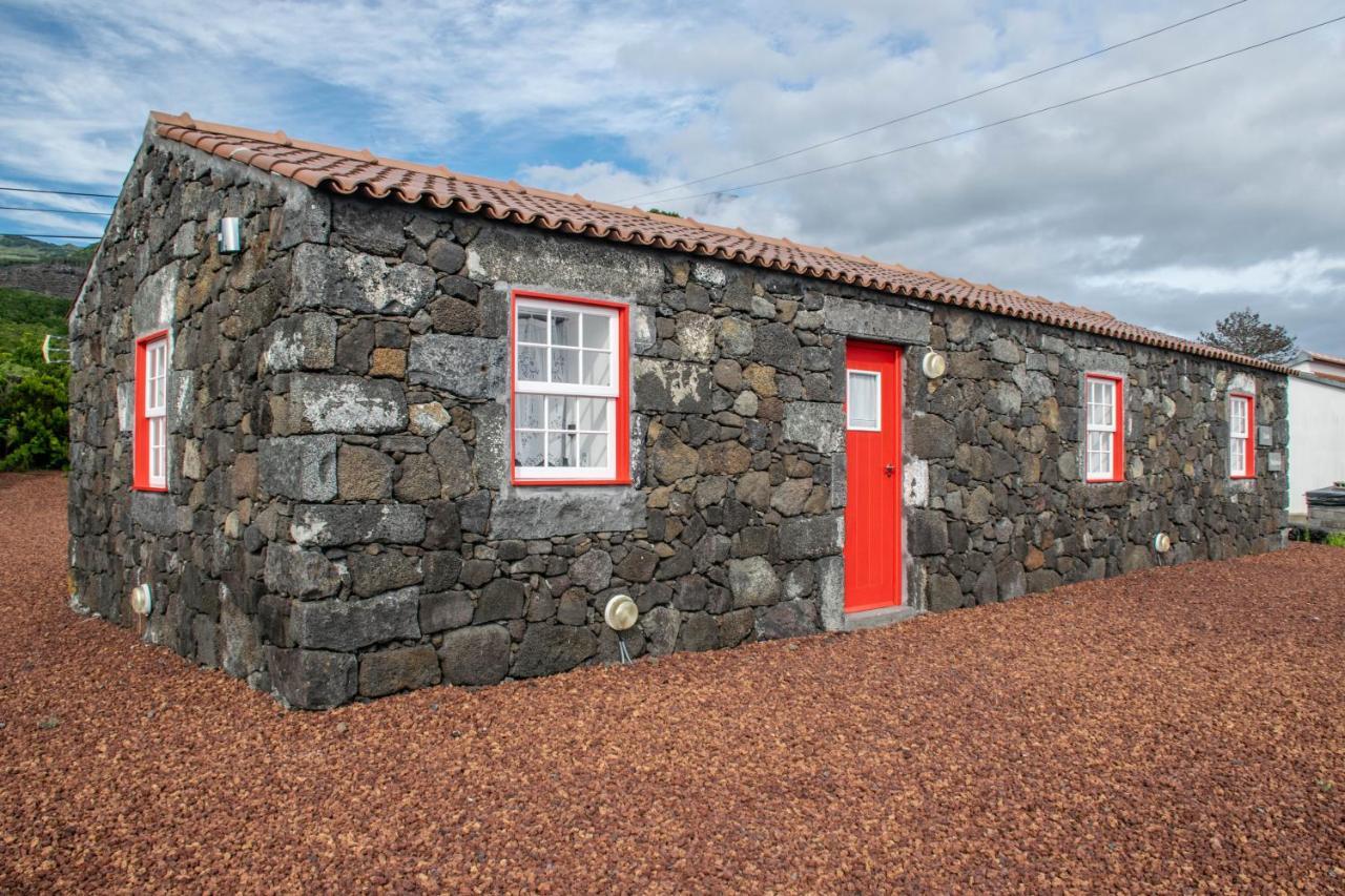 Casa Medronho Villa Sao Mateus  ภายนอก รูปภาพ